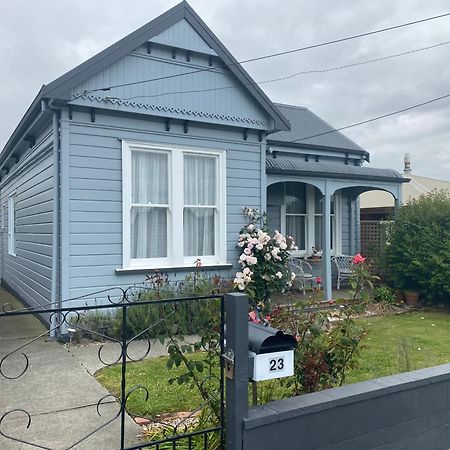 Wee Blue Bnb- Central Cosy Villa Timaru Bagian luar foto