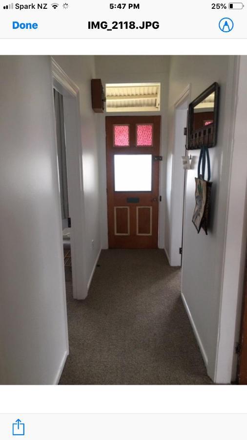 Wee Blue Bnb- Central Cosy Villa Timaru Bagian luar foto