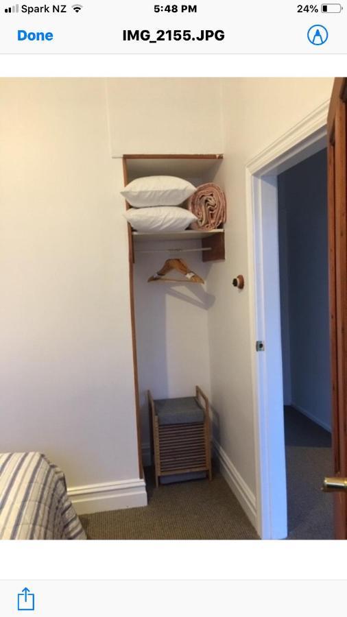 Wee Blue Bnb- Central Cosy Villa Timaru Bagian luar foto